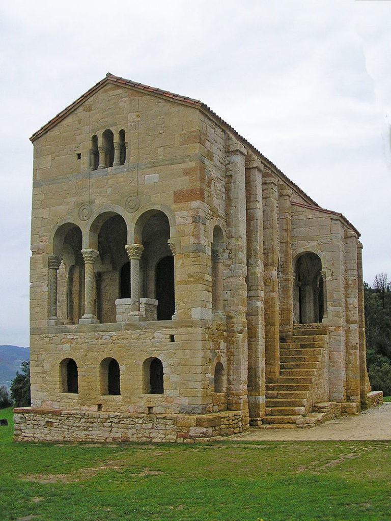 Igreja de Santa Maria Del Naranco - Oviedo - Espanha