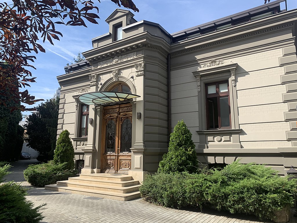 Casa Neoclássica - Bucareste - Romênia