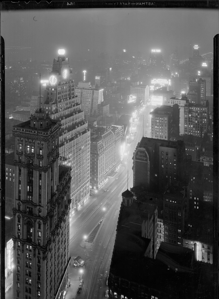 Times Square from 41st Story of the Continental Building - February 16, 1932 - Samuel Herman Gottscho - Museum of the City of New York