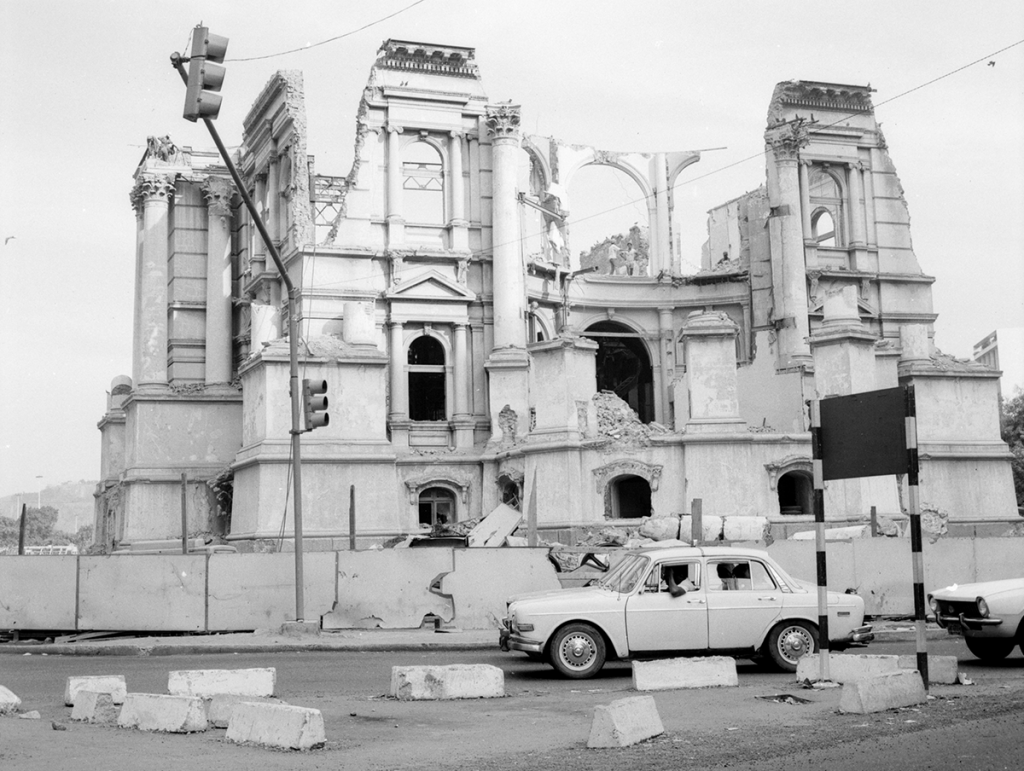 Demolição do Palácio Monroe